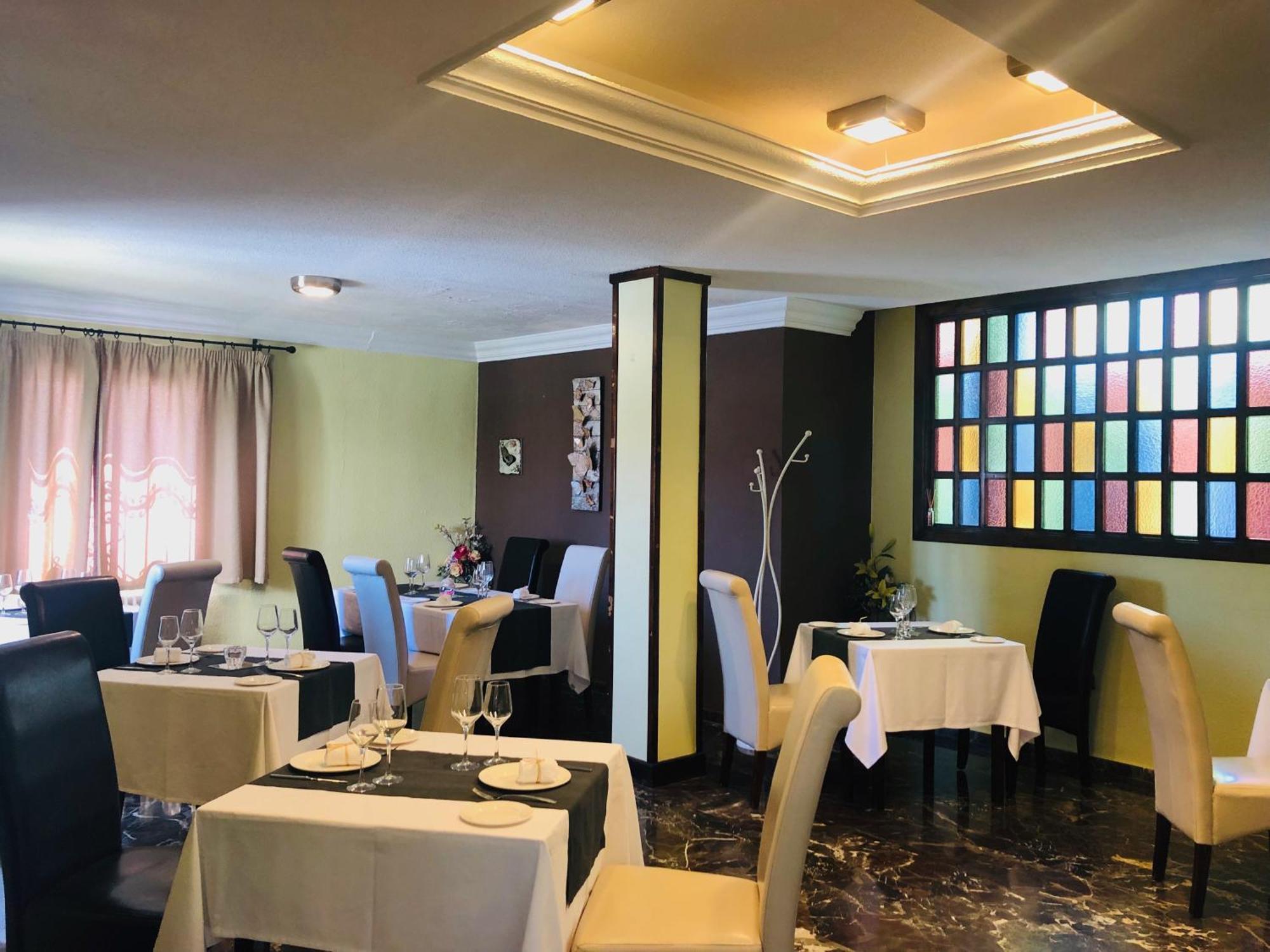 Hotel Puerta Nazari Орхива Екстериор снимка