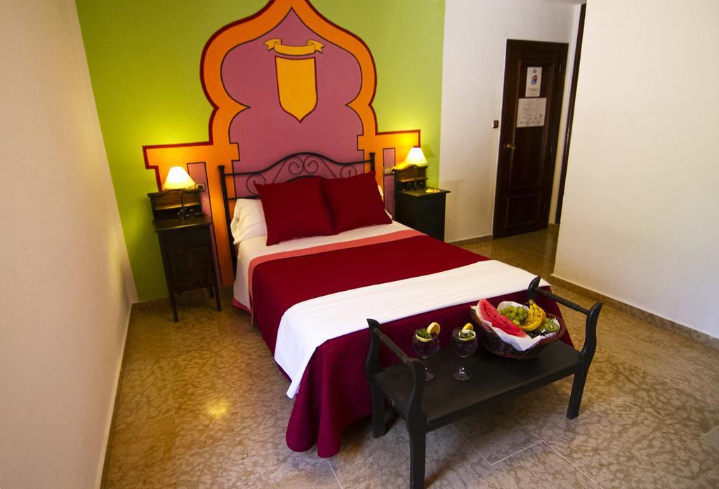 Hotel Puerta Nazari Орхива Екстериор снимка